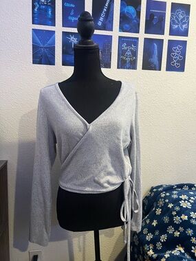 Soft Wrap Front Women’s Sweater - Light Gray